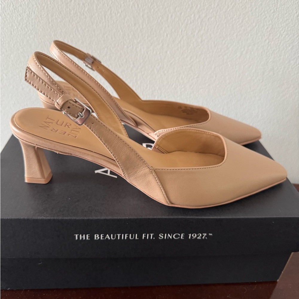 Women’s Slingback heels. New in box. Size 9.5 M. Color - Crème Brûlée.